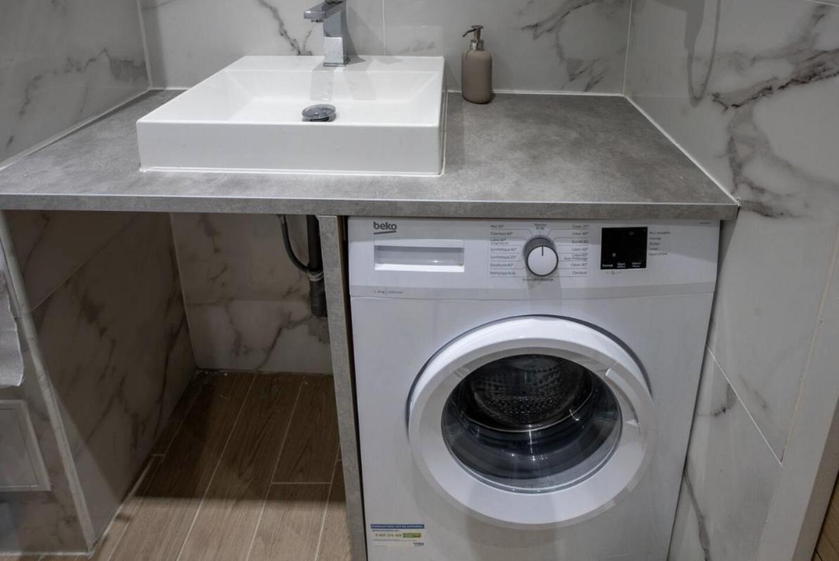 Studio Terrasse & Parking Gratuit En Residence Nimes Ngoại thất bức ảnh