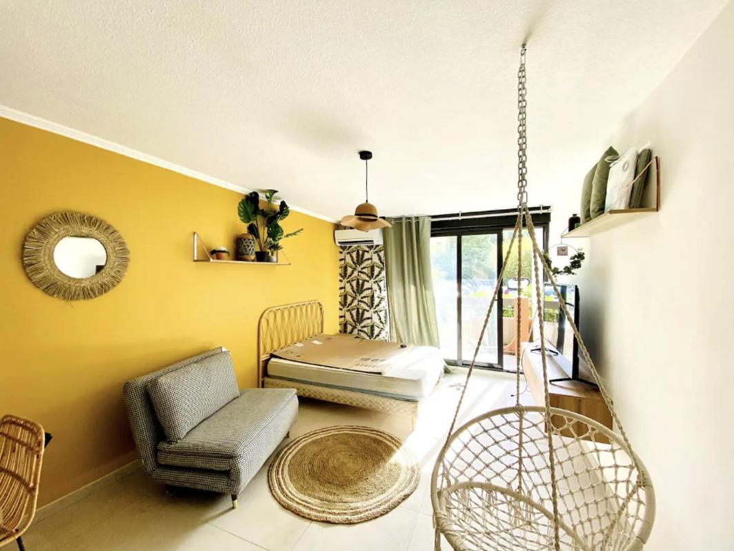 Studio Terrasse & Parking Gratuit En Residence Nimes Ngoại thất bức ảnh