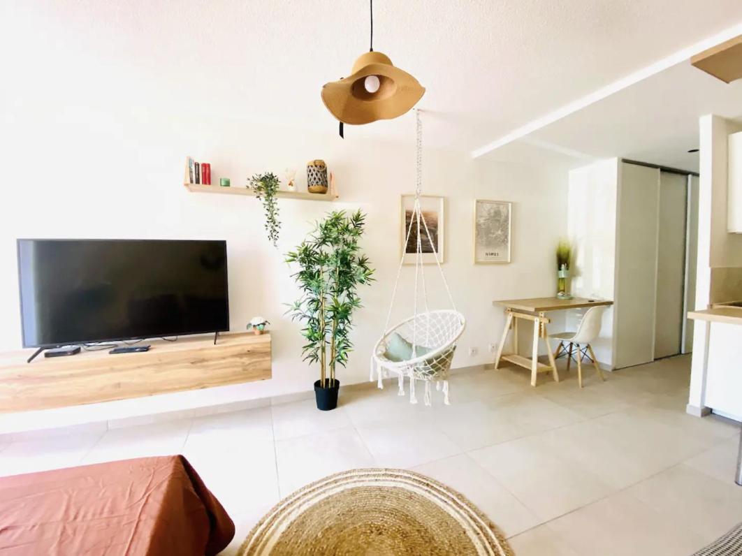 Studio Terrasse & Parking Gratuit En Residence Nimes Ngoại thất bức ảnh