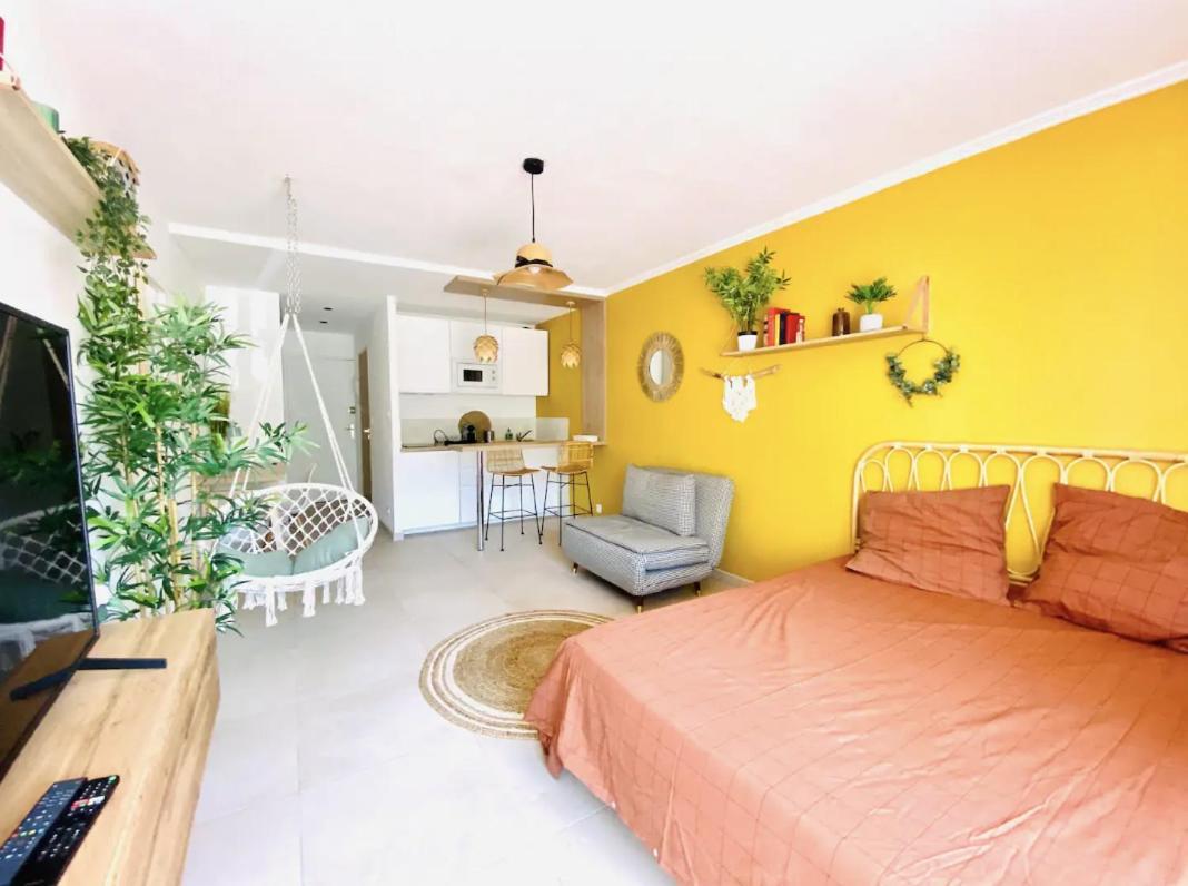 Studio Terrasse & Parking Gratuit En Residence Nimes Ngoại thất bức ảnh